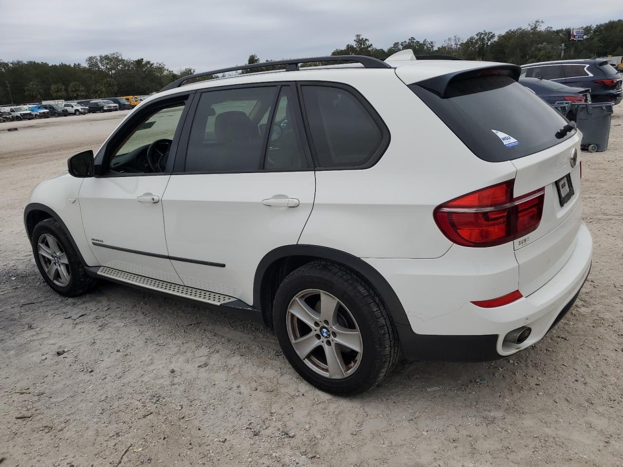 2012 BMW X5 XDRIVE3 - Image 2