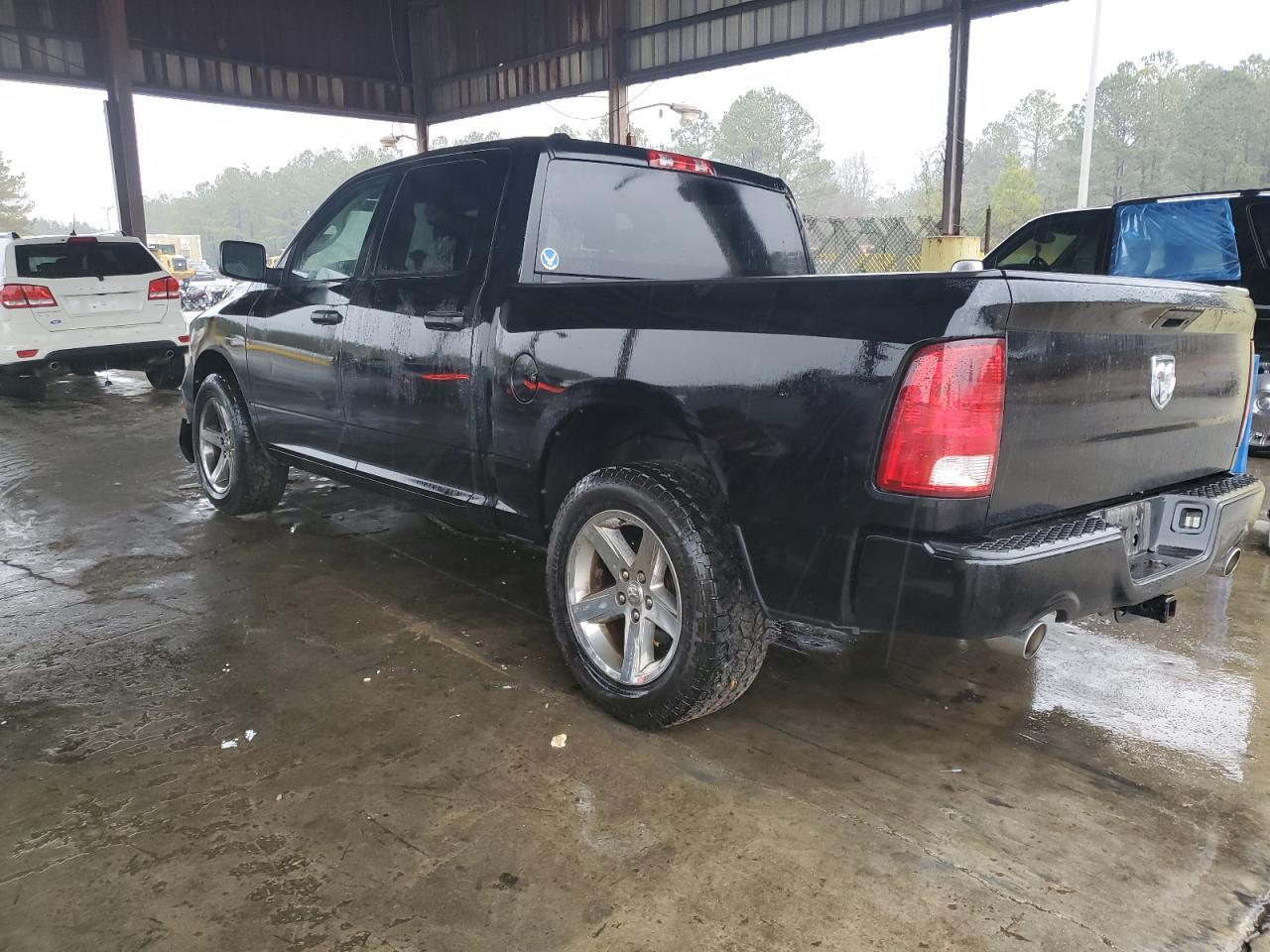 2014 RAM 1500 ST - Image 2