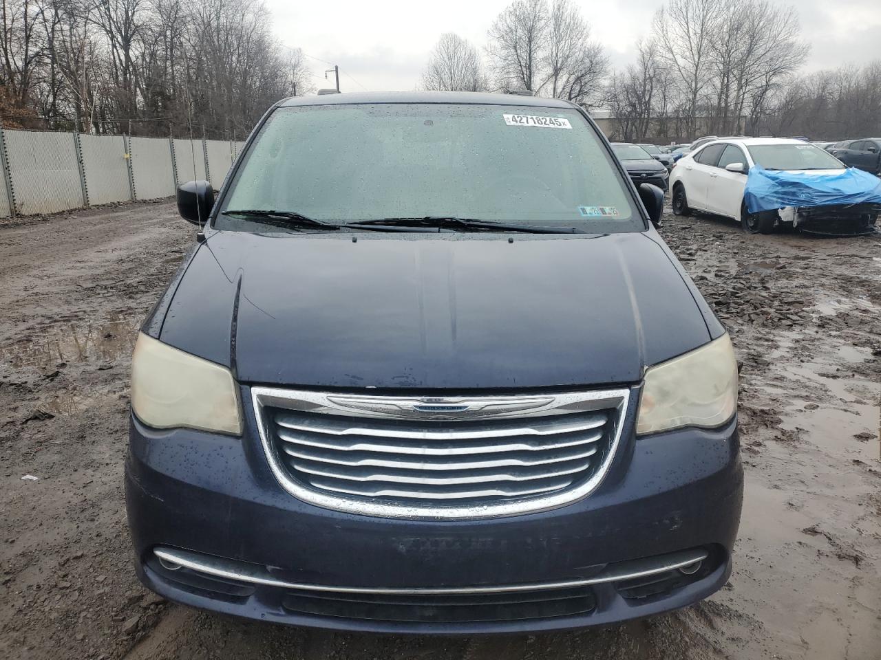 2014 CHRYSLER TOWN & COU - Image 5