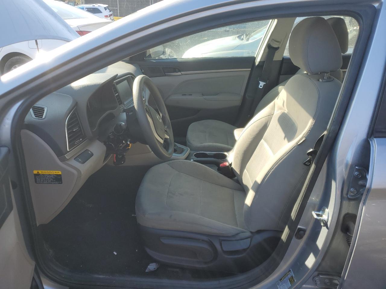 2017 HYUNDAI ELANTRA SE - Фото 7