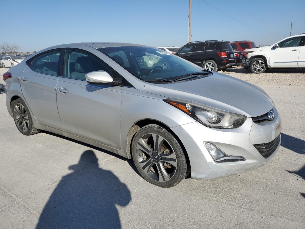 2014 HYUNDAI ELANTRA SE - Image 4