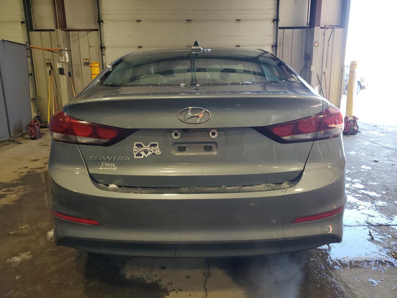 2018 HYUNDAI ELANTRA SE - Image 6