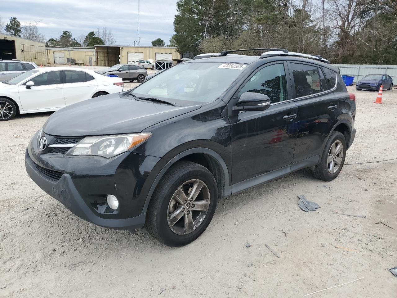2015 TOYOTA RAV4 XLE