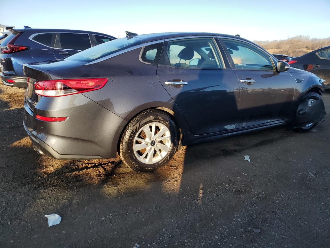2019 KIA OPTIMA LX - Фото 3