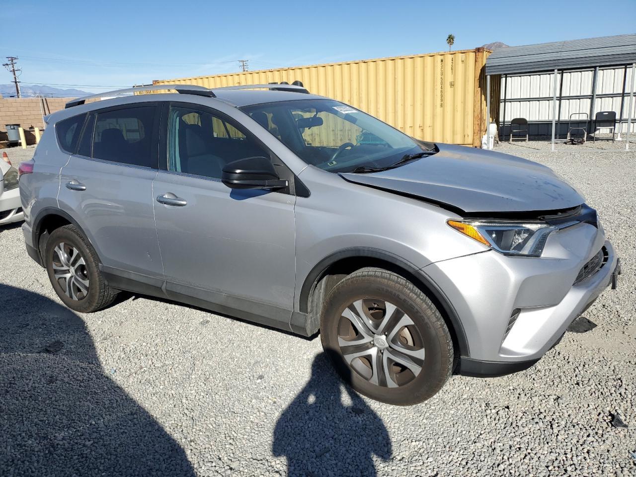 2016 TOYOTA RAV4 LE - Image 4