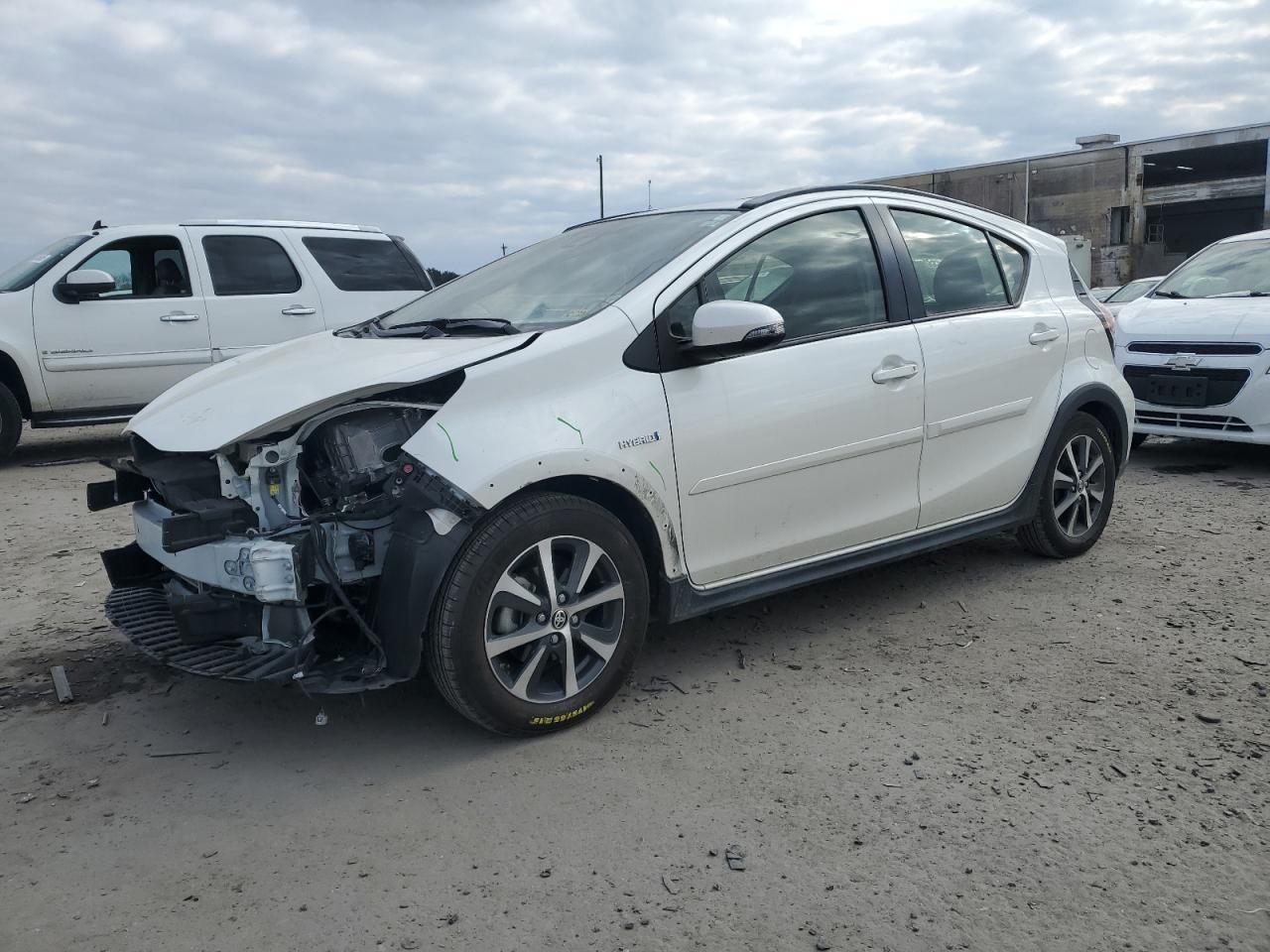 2019 TOYOTA PRIUS C