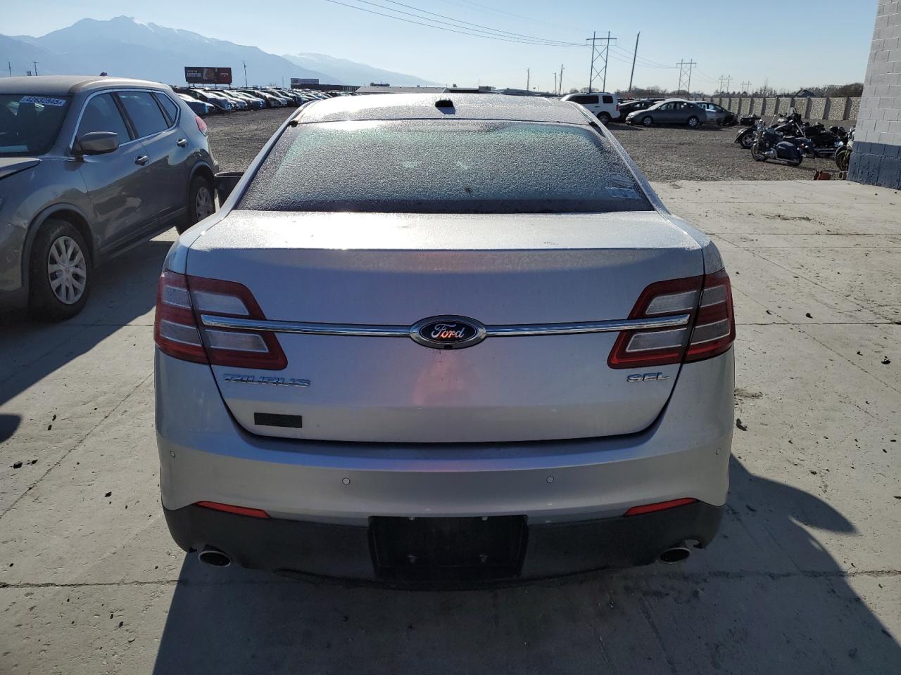 2014 FORD TAURUS SEL - Фото 6