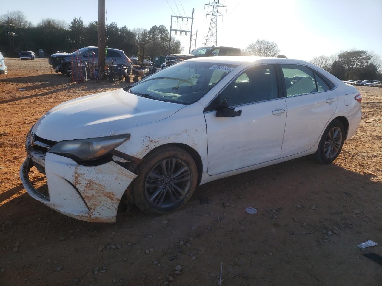 2015 TOYOTA CAMRY LE