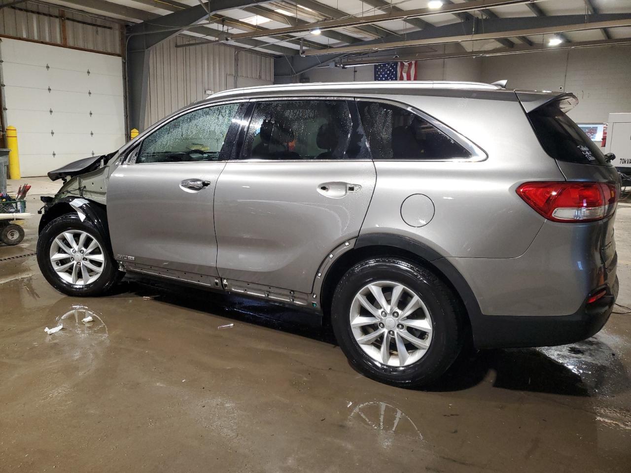 2016 KIA SORENTO LX - Image 2