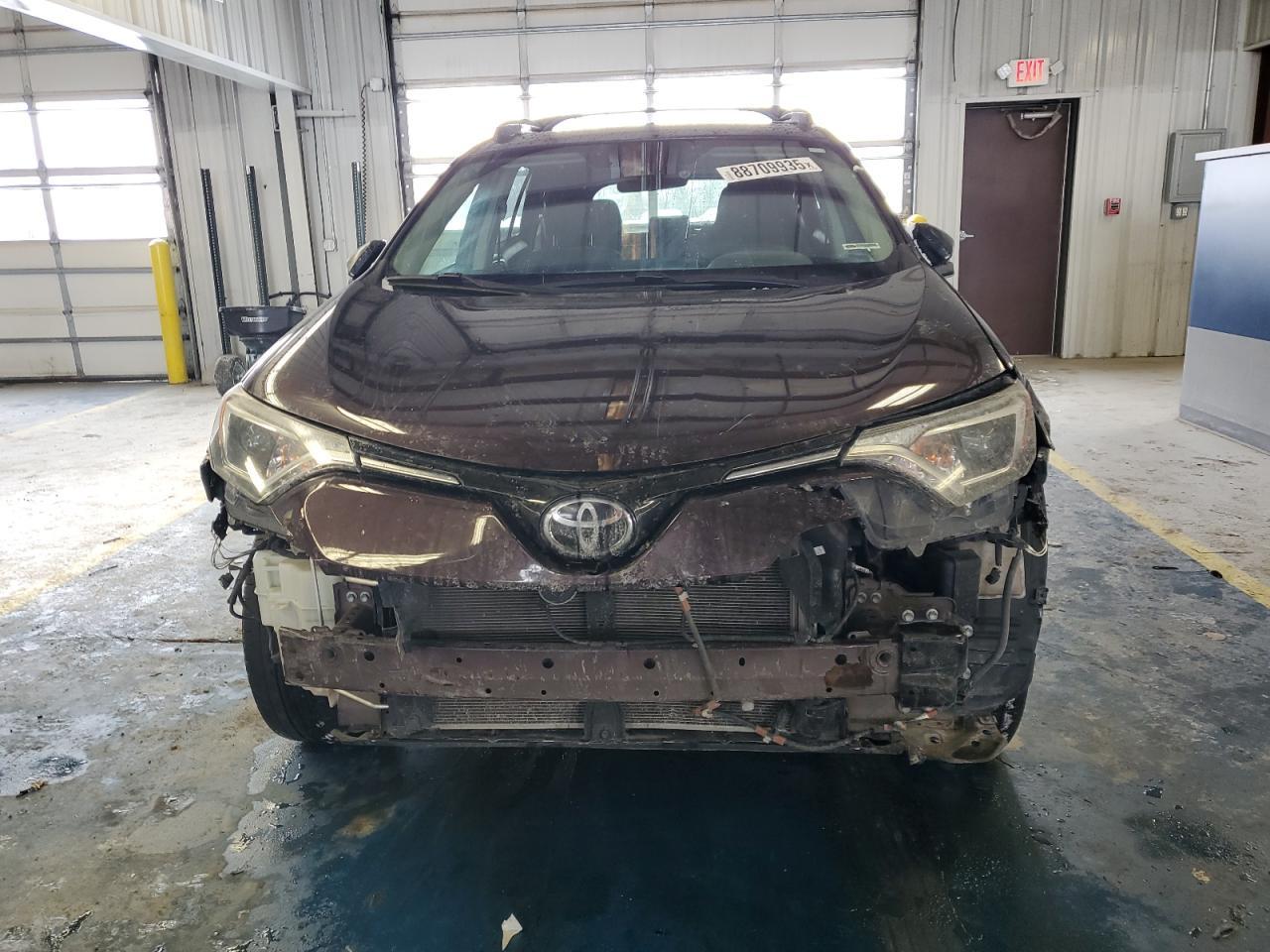 2018 TOYOTA RAV4 LE - Image 5