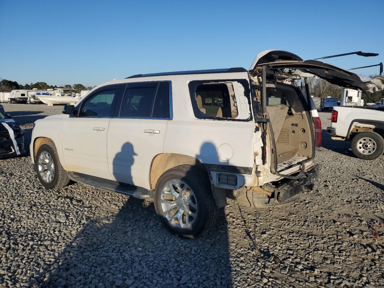2019 CHEVROLET TAHOE C150 - Фото 2