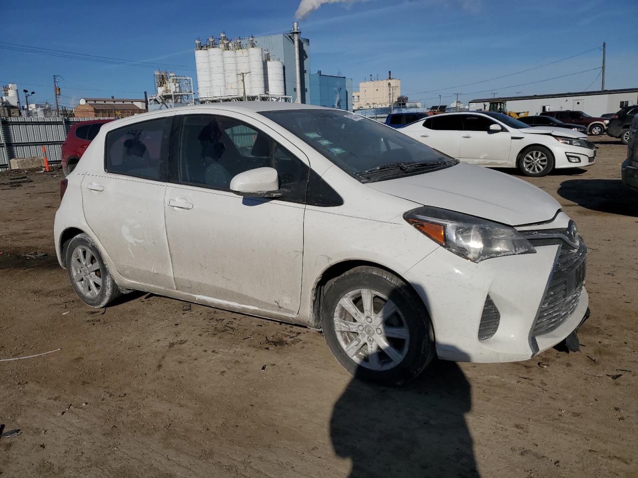 2015 TOYOTA YARIS - Фото 4