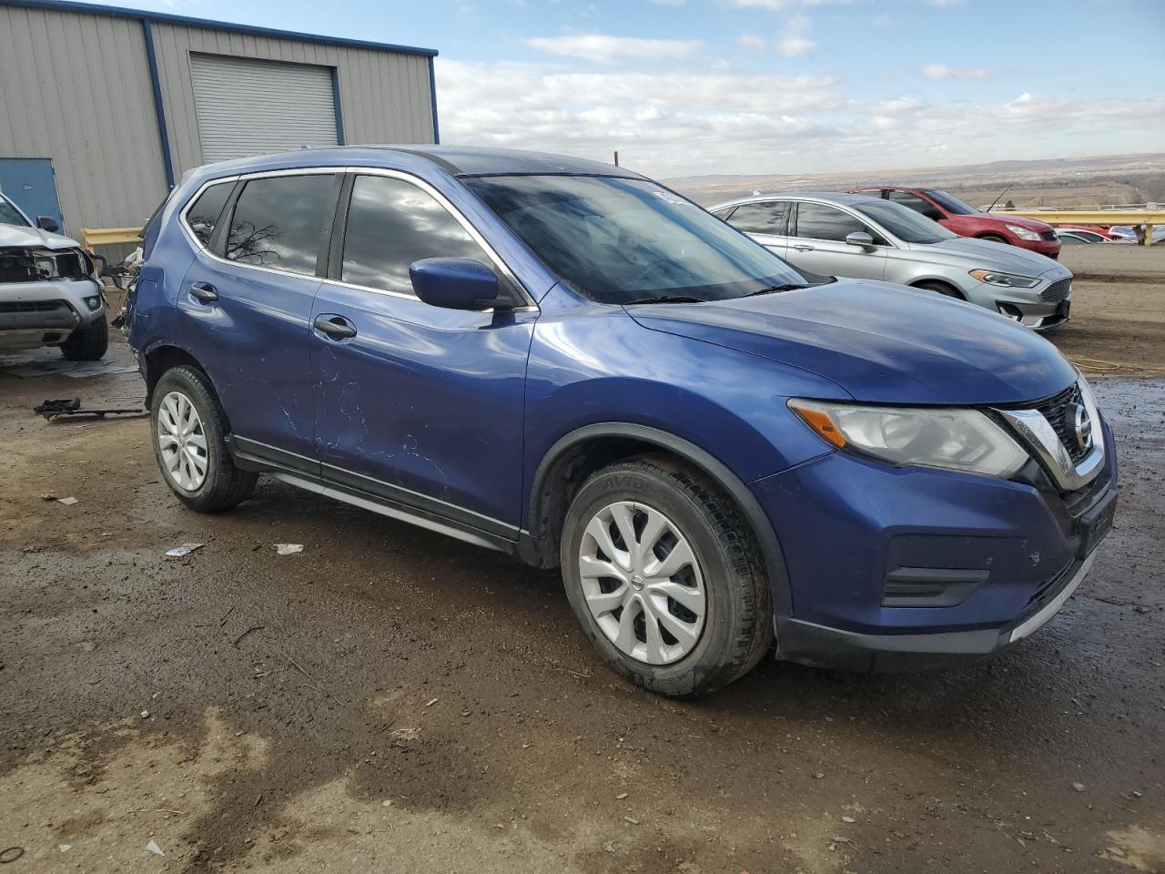 2017 NISSAN ROGUE S - Image 4