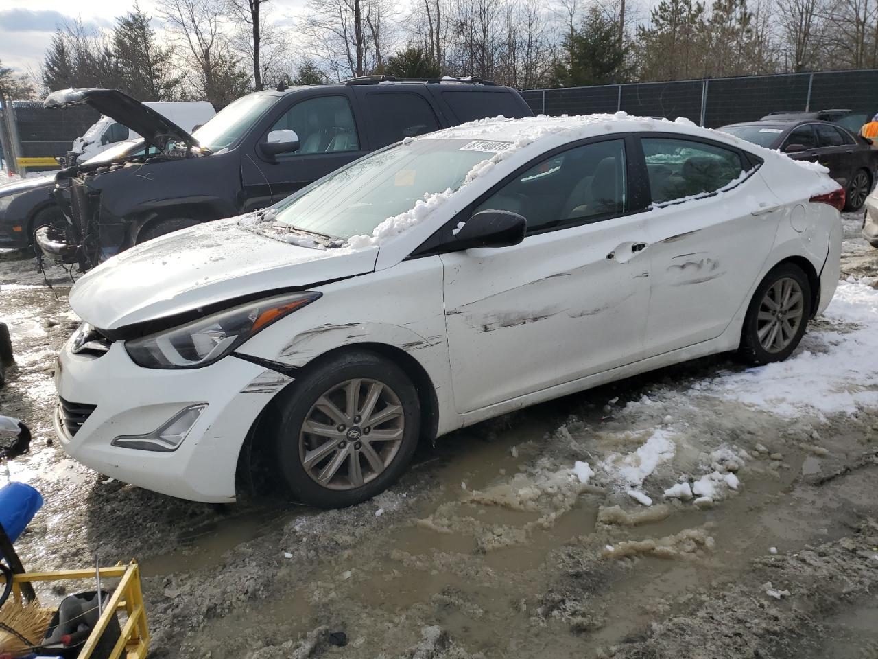 2014 HYUNDAI ELANTRA SE