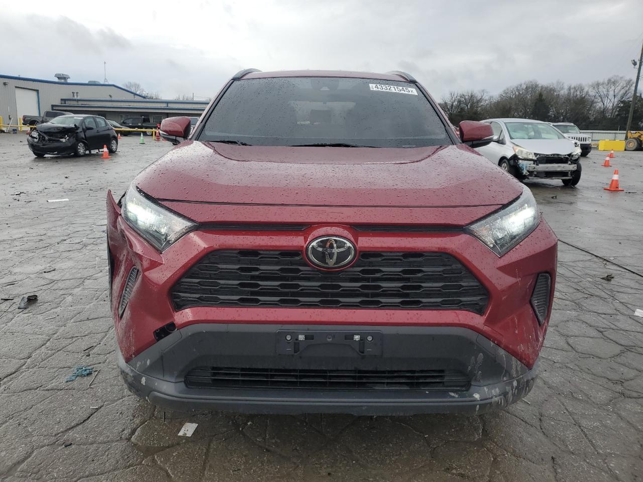 2021 TOYOTA RAV4 LE - Фото 5