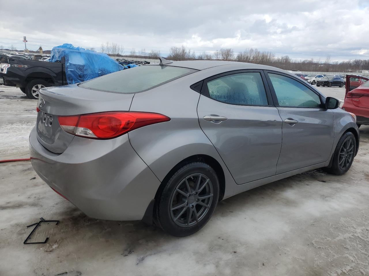 2013 HYUNDAI ELANTRA GL - Image 3