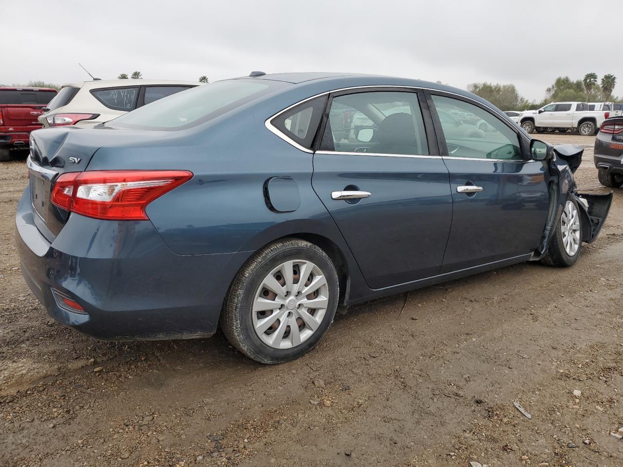 2017 NISSAN SENTRA S - Фото 3