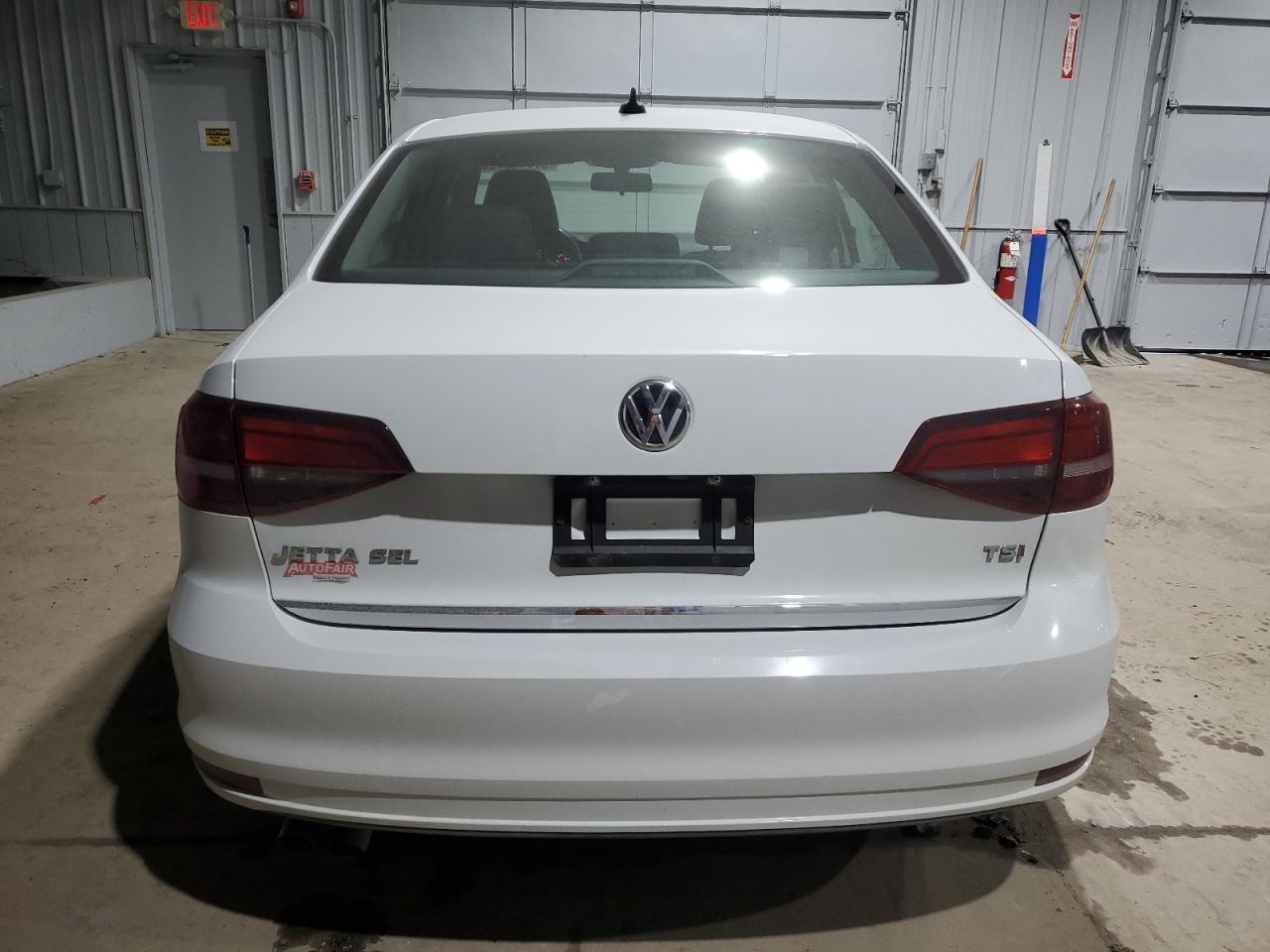 2017 VOLKSWAGEN JETTA SEL - Image 6