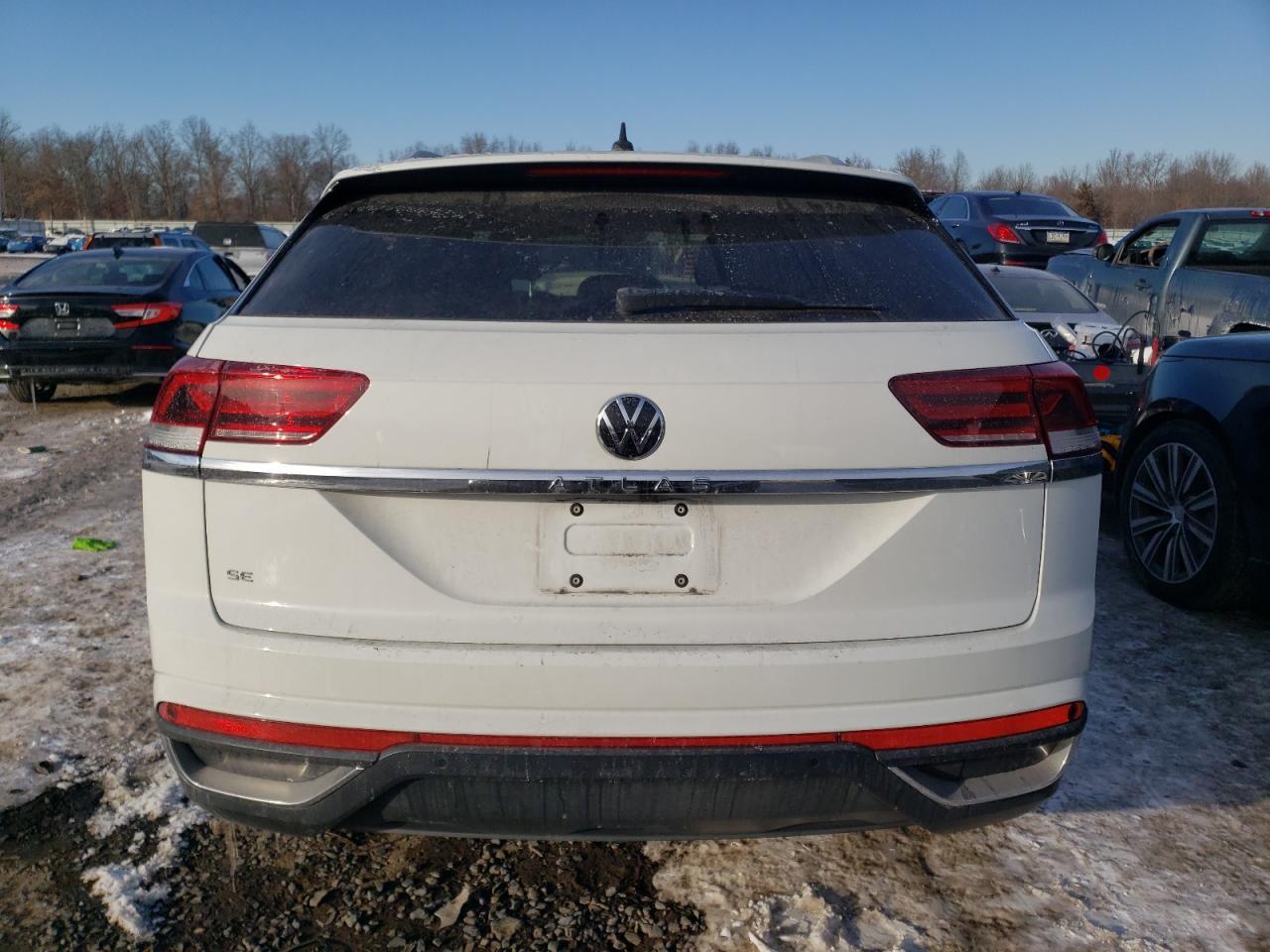 2022 VOLKSWAGEN ATLAS CROS - Фото 6