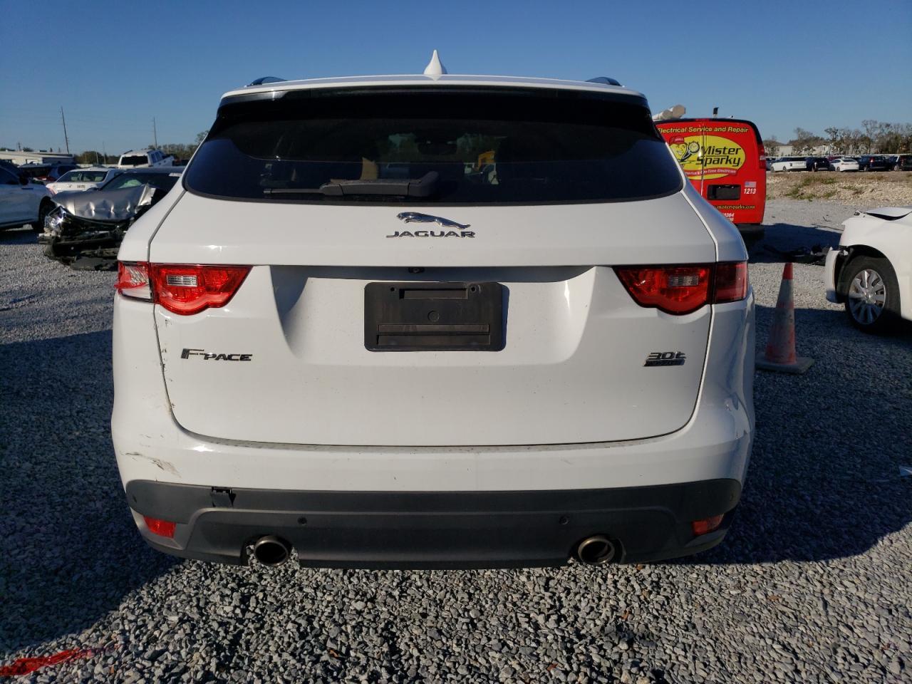 2019 JAGUAR F-PACE PRE - Image 6