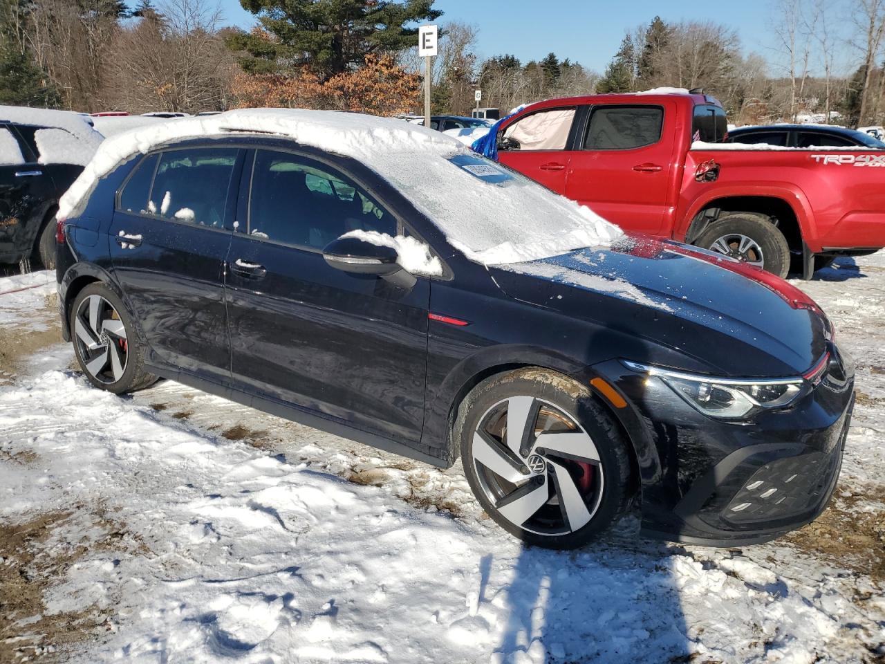 2022 VOLKSWAGEN GTI SE - Image 4