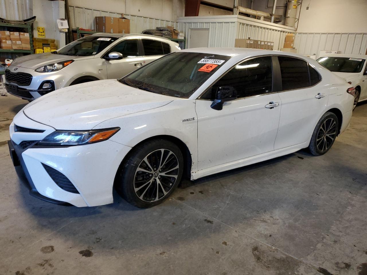2020 TOYOTA CAMRY SE