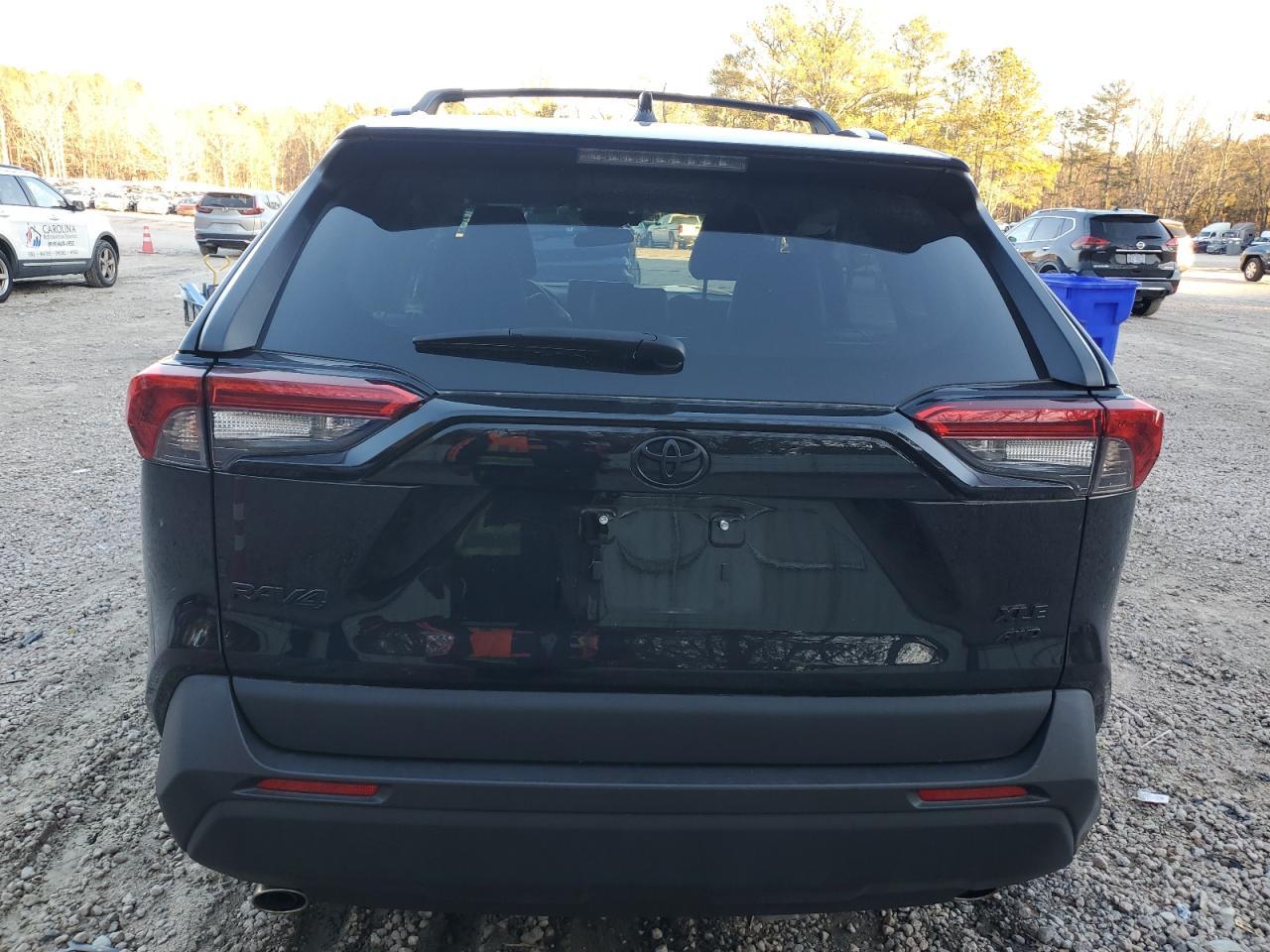 2022 TOYOTA RAV4 XLE P - Image 6