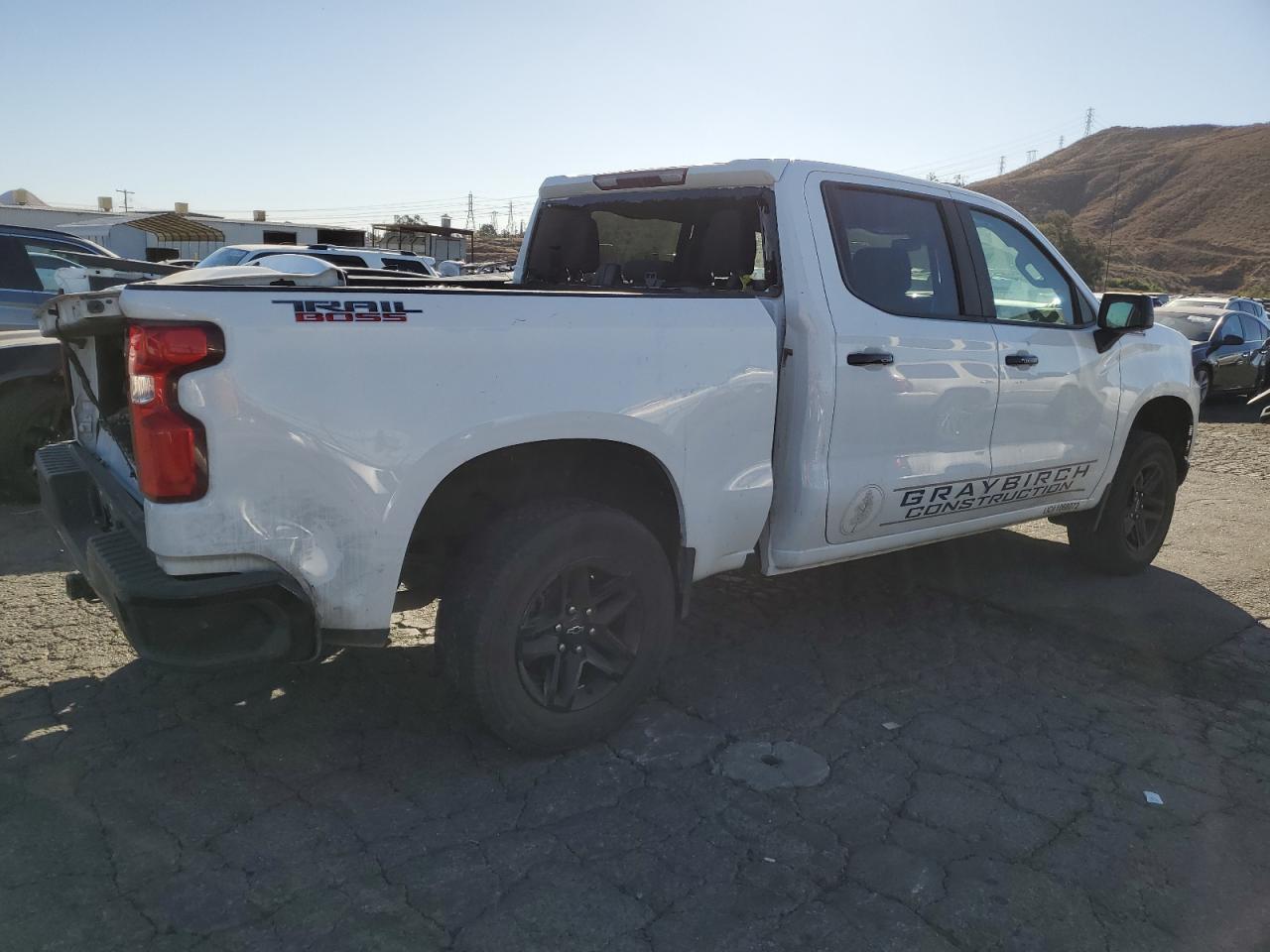 2021 CHEVROLET SILVERADO - Фото 3