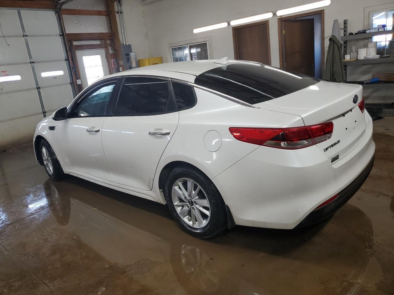 2016 KIA OPTIMA LX - Фото 2