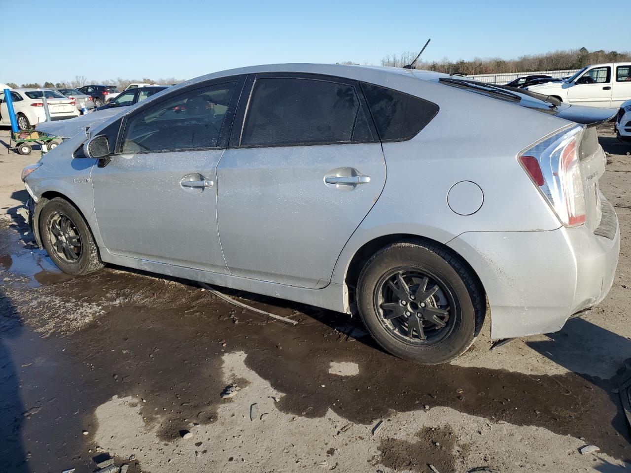 2015 TOYOTA PRIUS - Image 2