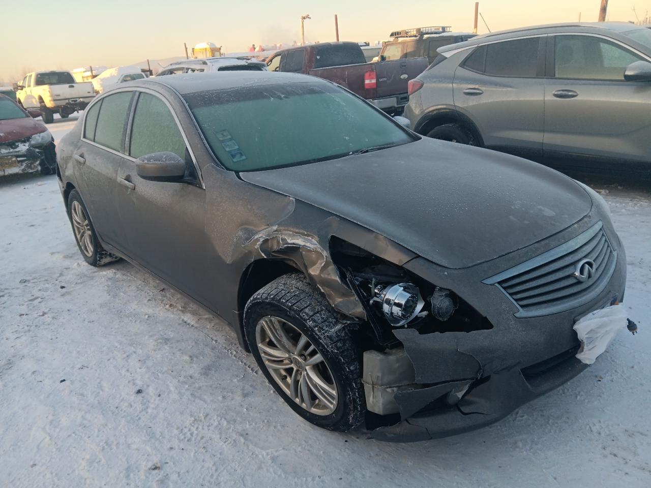 2012 INFINITI G37 - Image 4