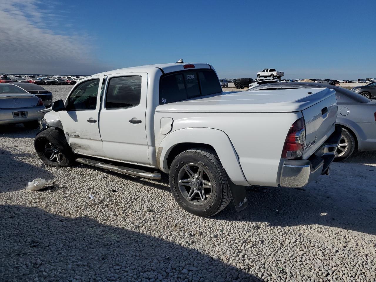 2014 TOYOTA TACOMA DOU - Фото 2