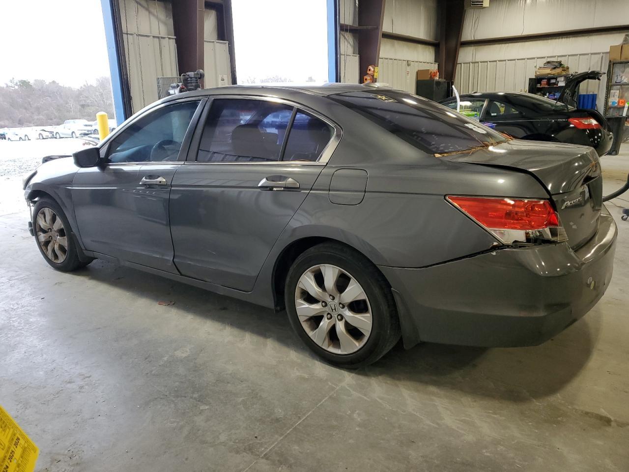 2010 HONDA ACCORD EXL - Image 2