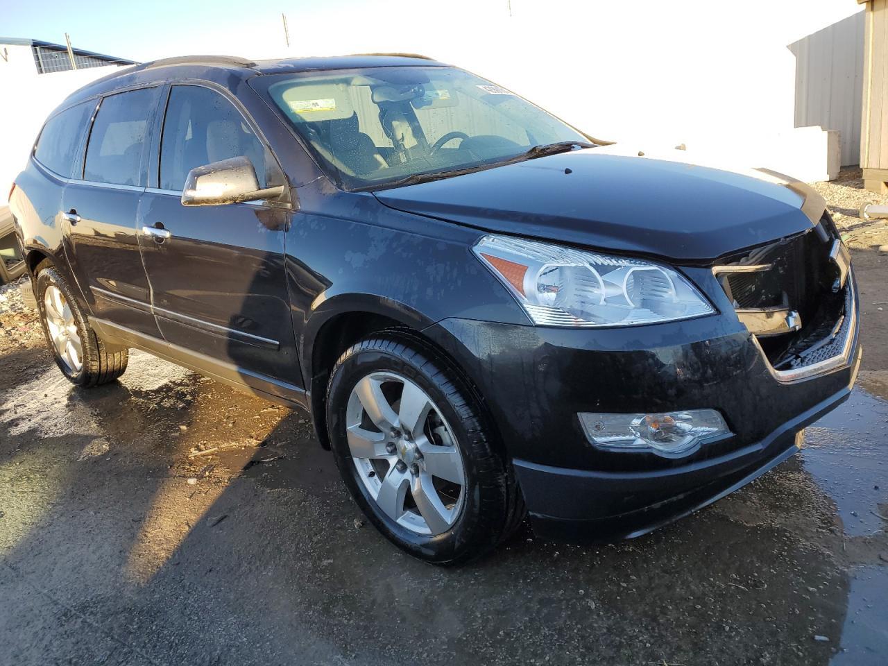 2012 CHEVROLET TRAVERSE L - Image 4