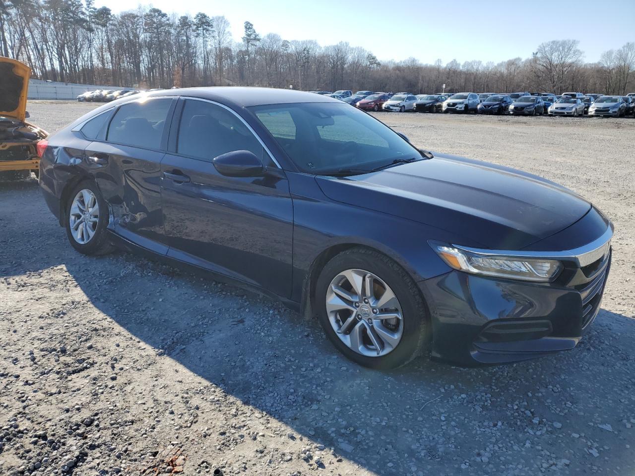 2018 HONDA ACCORD LX - Image 4