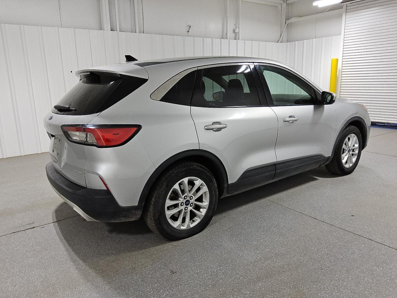 2020 FORD ESCAPE SE - Image 3