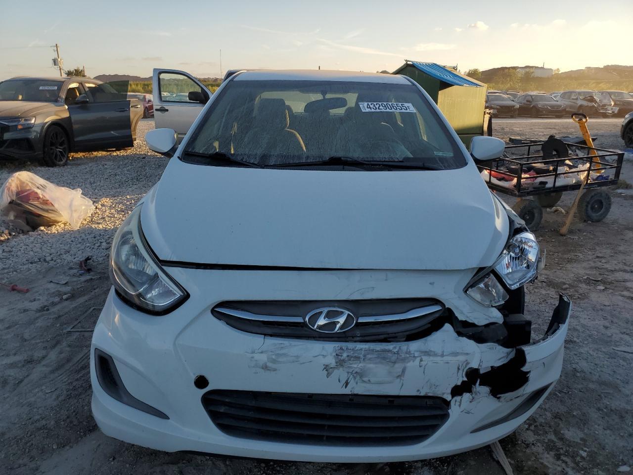 2017 HYUNDAI ACCENT SE - Image 5