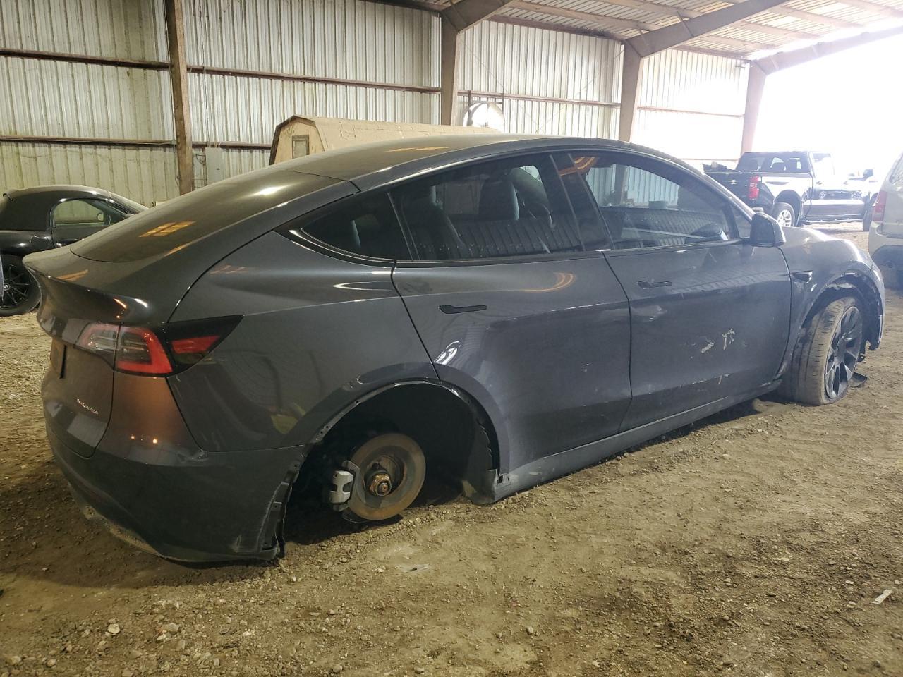 2023 TESLA MODEL Y - Image 3