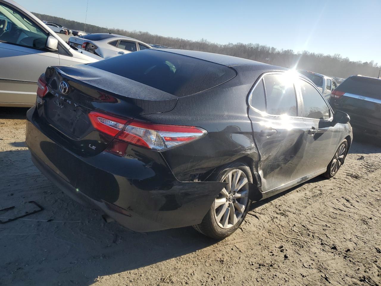 2018 TOYOTA CAMRY L - Image 3