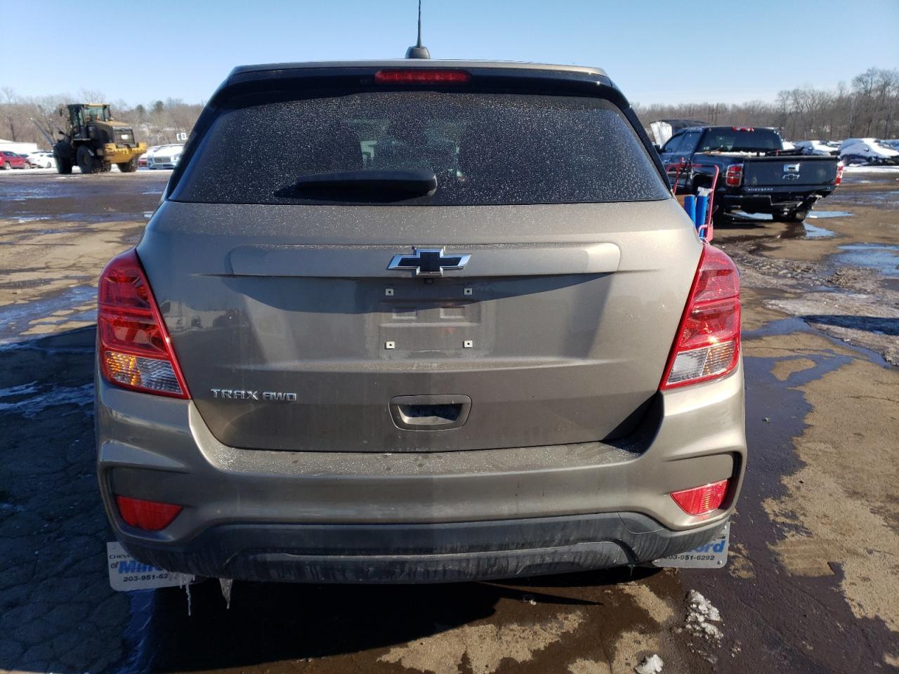 2021 CHEVROLET TRAX LS - Image 6