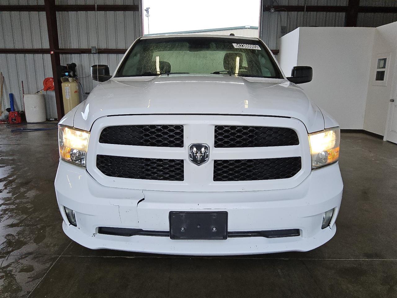 2015 RAM 1500 ST - Image 5
