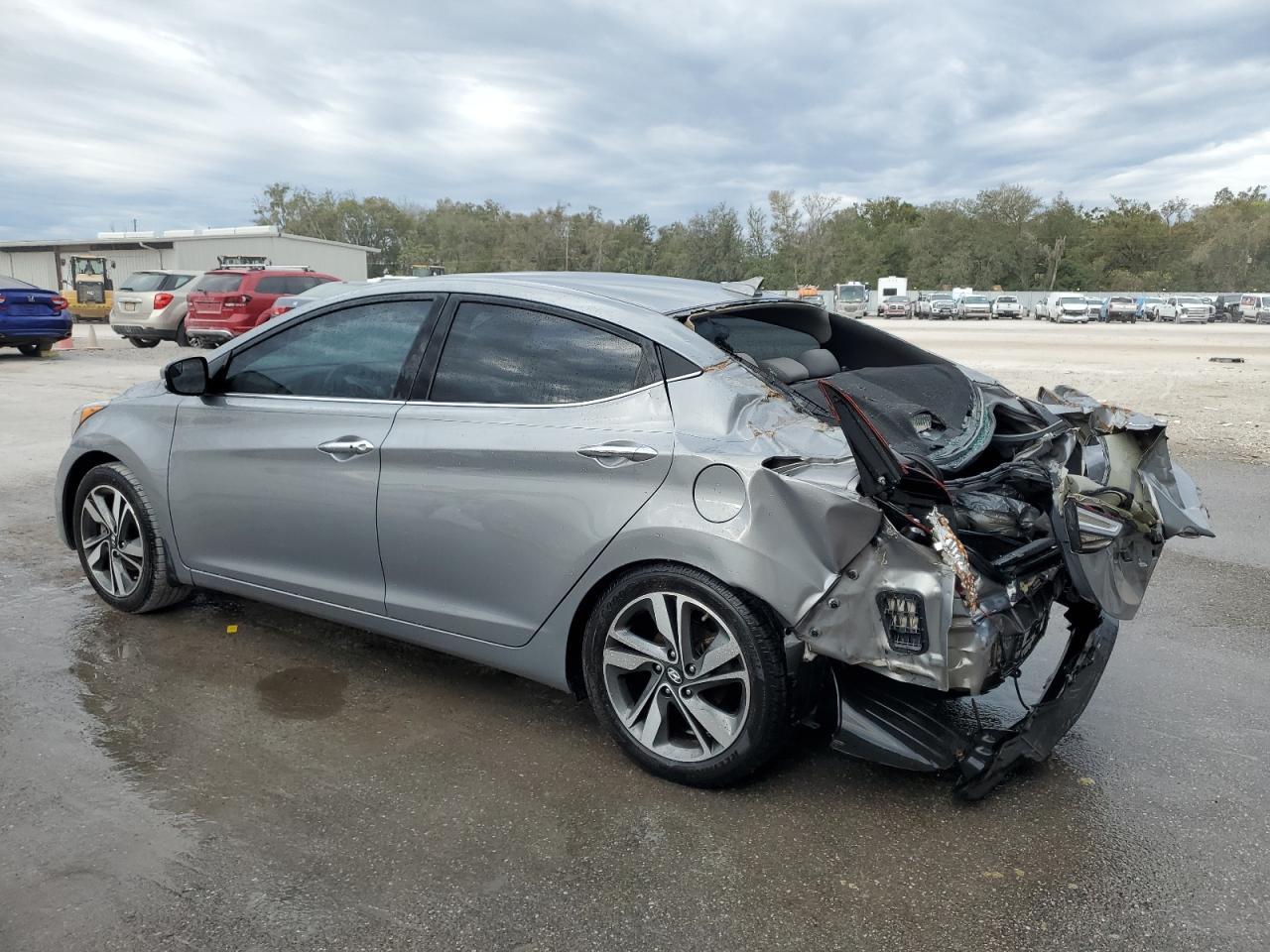 2015 HYUNDAI ELANTRA SE - Image 2