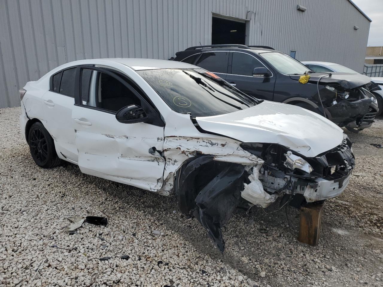 2013 MAZDA 3 I - Фото 4
