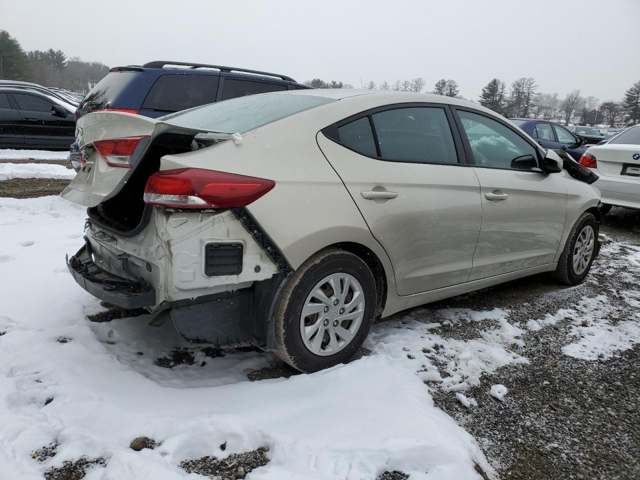 2018 HYUNDAI ELANTRA SE - Image 3