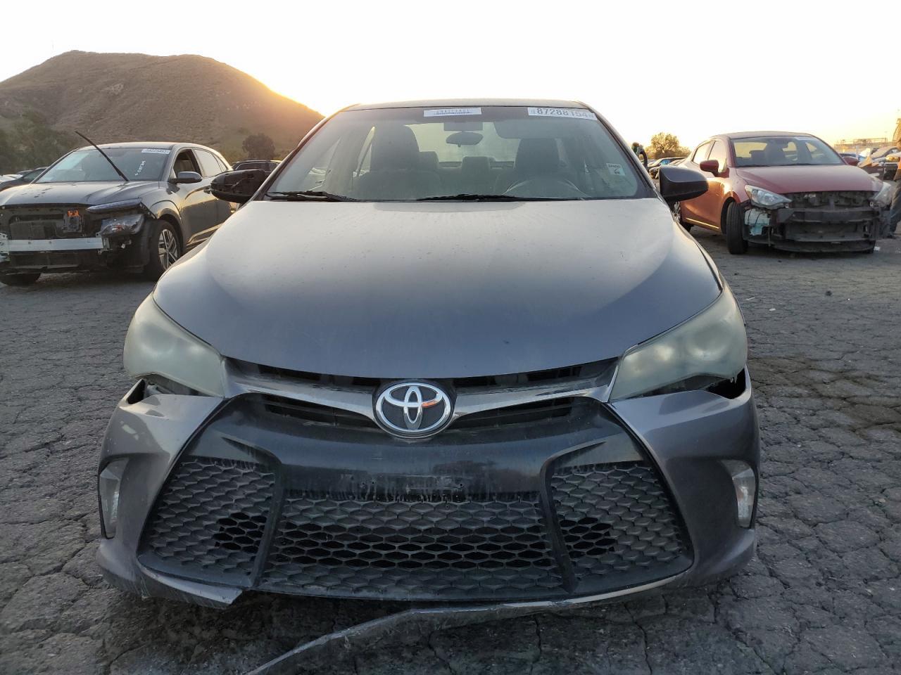 2016 TOYOTA CAMRY LE - Фото 5