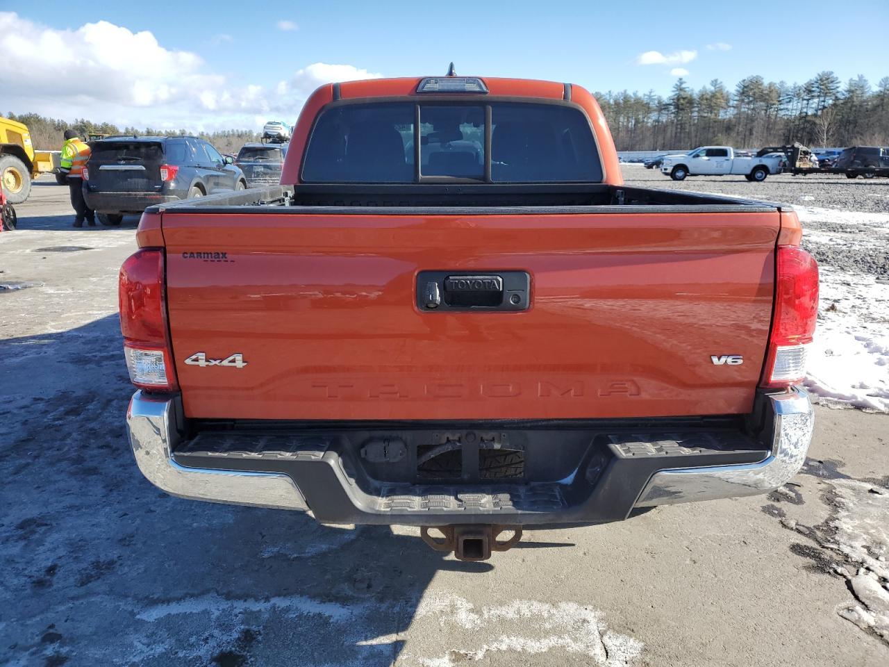 2016 TOYOTA TACOMA DOU - Фото 6