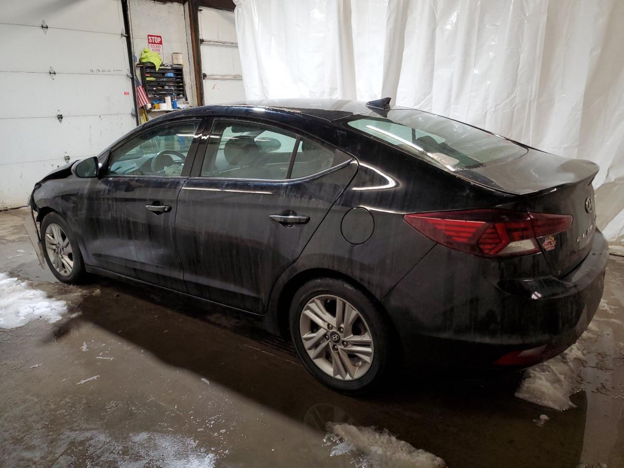 2019 HYUNDAI ELANTRA SE - Фото 2