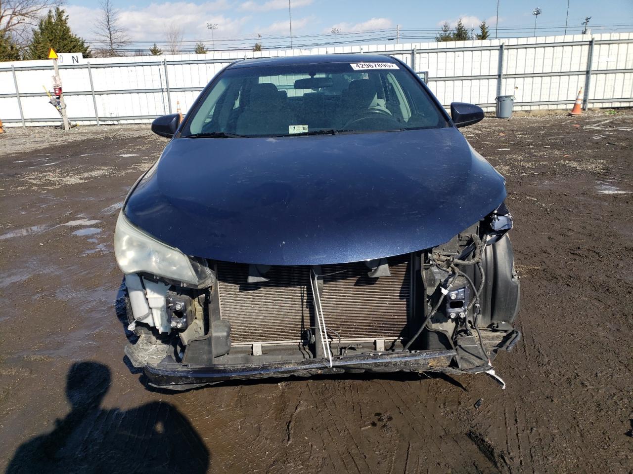2015 TOYOTA CAMRY LE - Фото 5