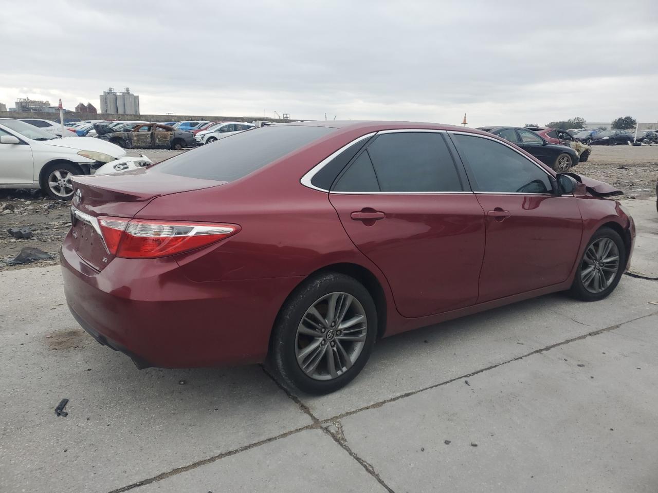 2017 TOYOTA CAMRY LE - Фото 3