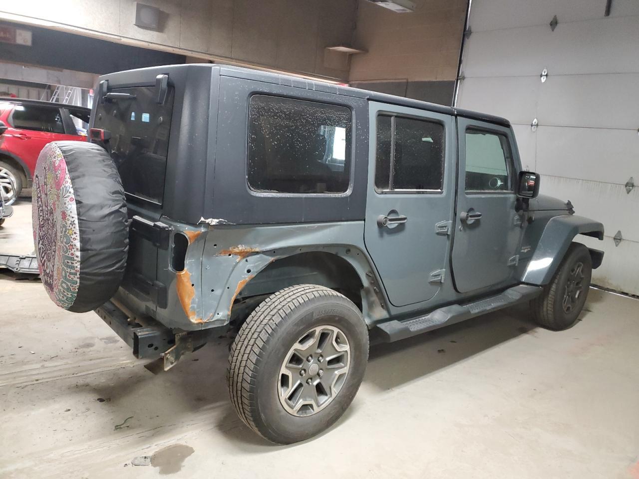 2015 JEEP WRANGLER U - Image 3